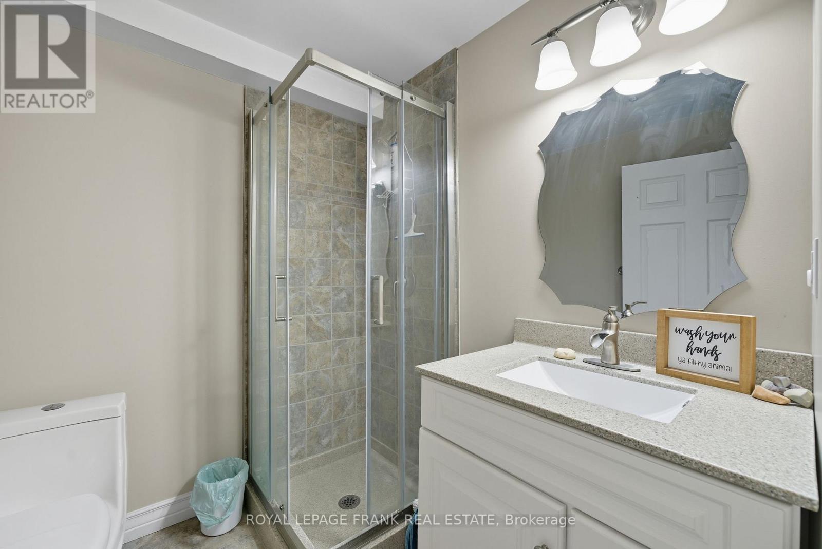 












234 ANGELINE STREET N

,
Kawartha Lakes (Lindsay),




Ontario
K9V5E9

