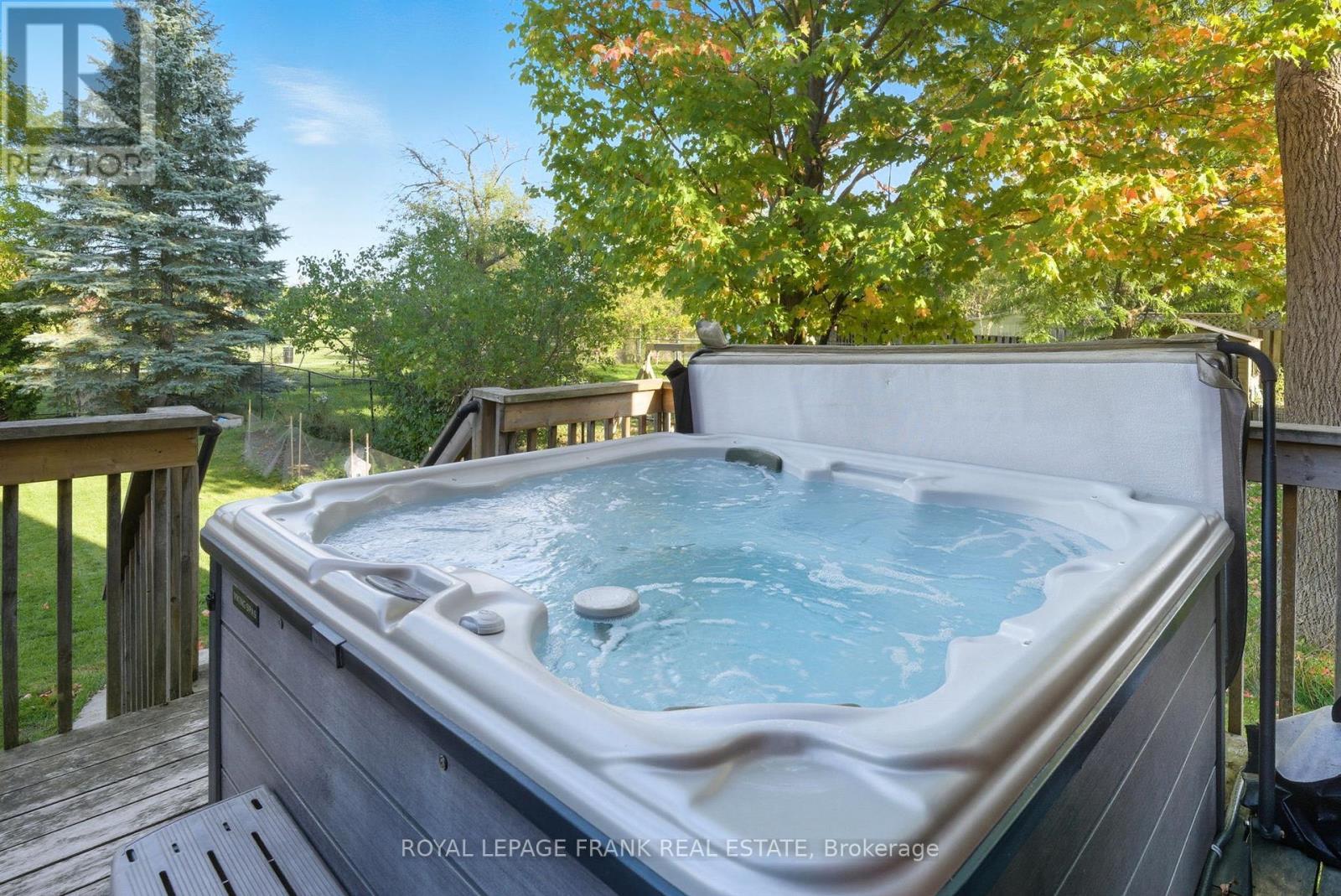 












234 ANGELINE STREET N

,
Kawartha Lakes (Lindsay),




Ontario
K9V5E9

