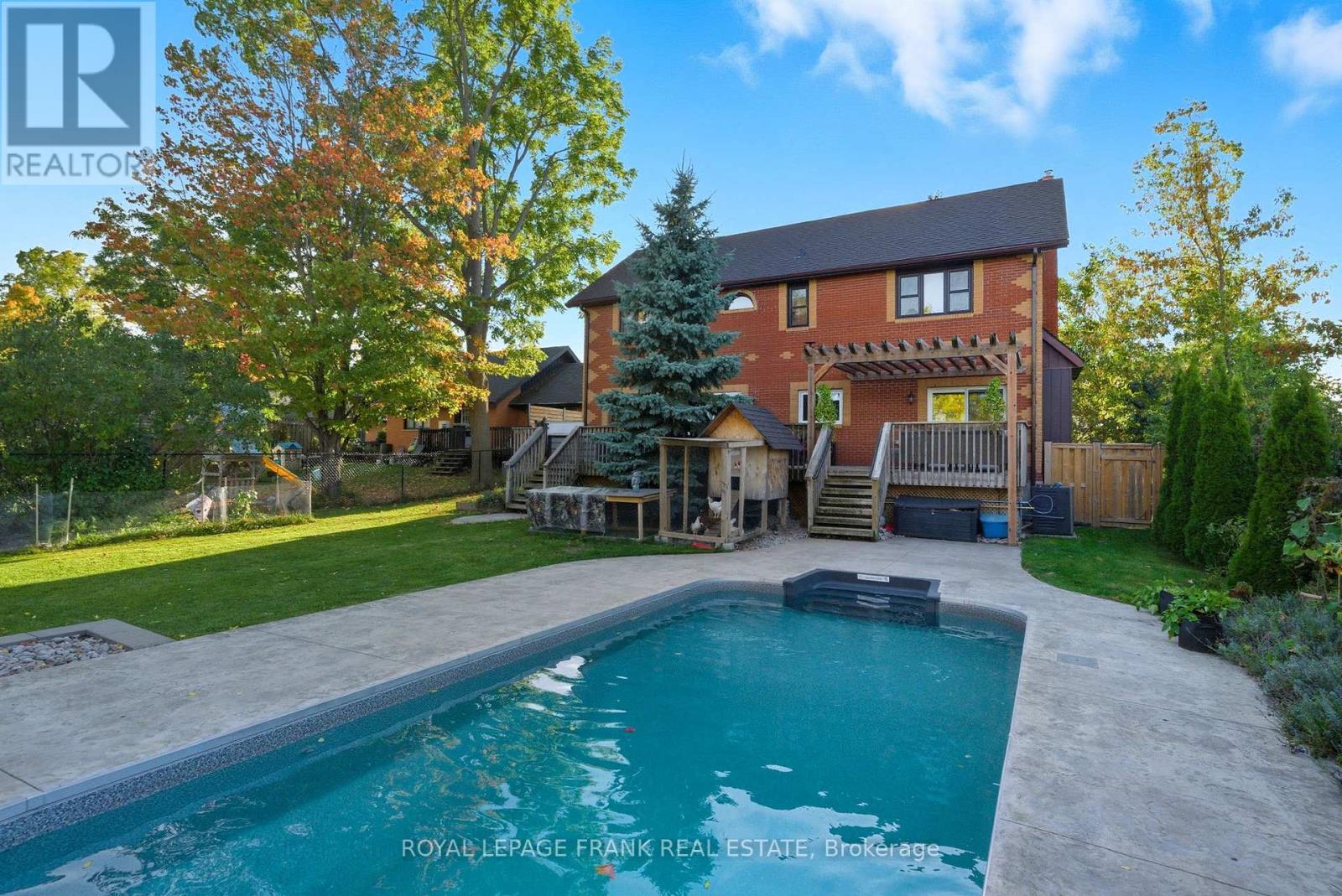 












234 ANGELINE STREET N

,
Kawartha Lakes (Lindsay),




Ontario
K9V5E9

