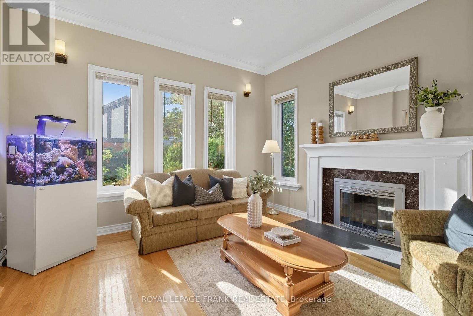 












234 ANGELINE STREET N

,
Kawartha Lakes (Lindsay),




Ontario
K9V5E9

