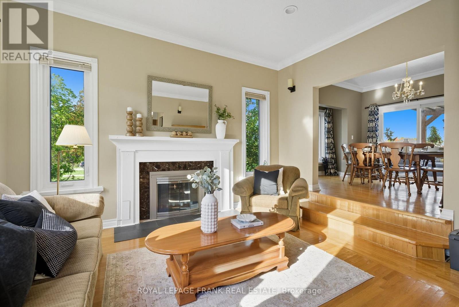 












234 ANGELINE STREET N

,
Kawartha Lakes (Lindsay),




Ontario
K9V5E9

