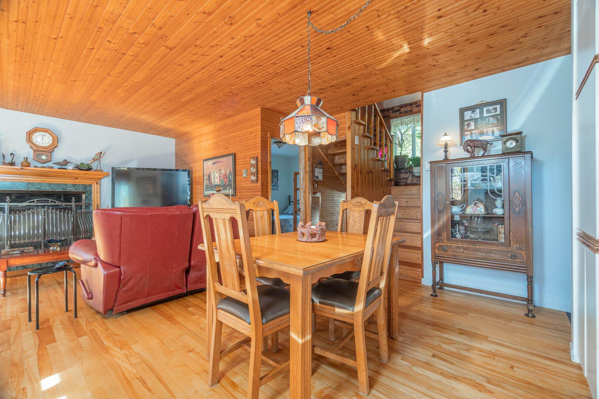 









3655


Route 117

,
La Conception,




QC
J0T1M0

