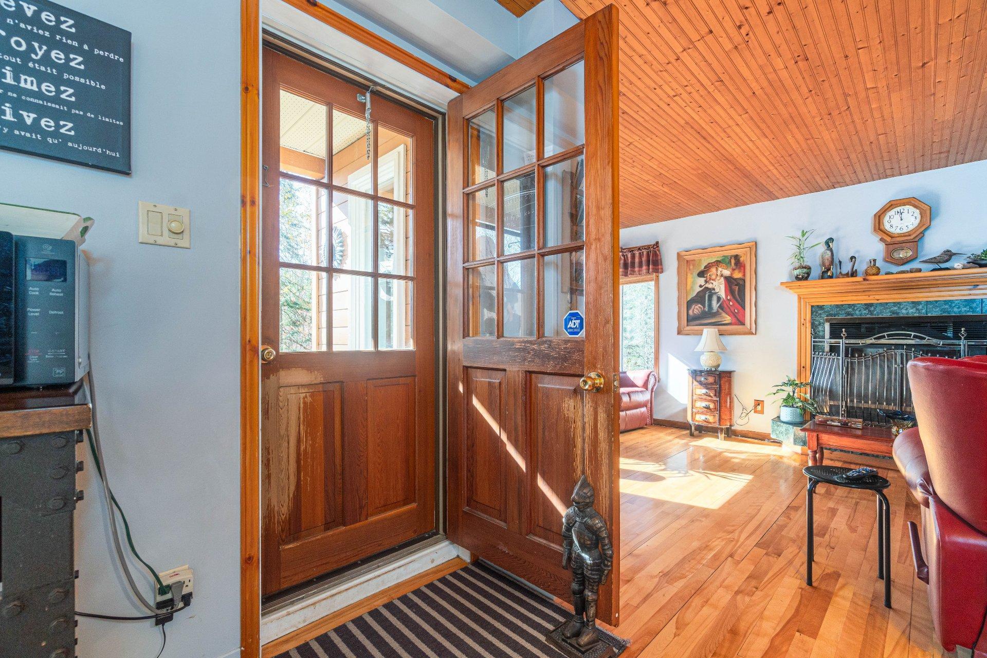 









3655


Route 117

,
La Conception,




QC
J0T1M0

