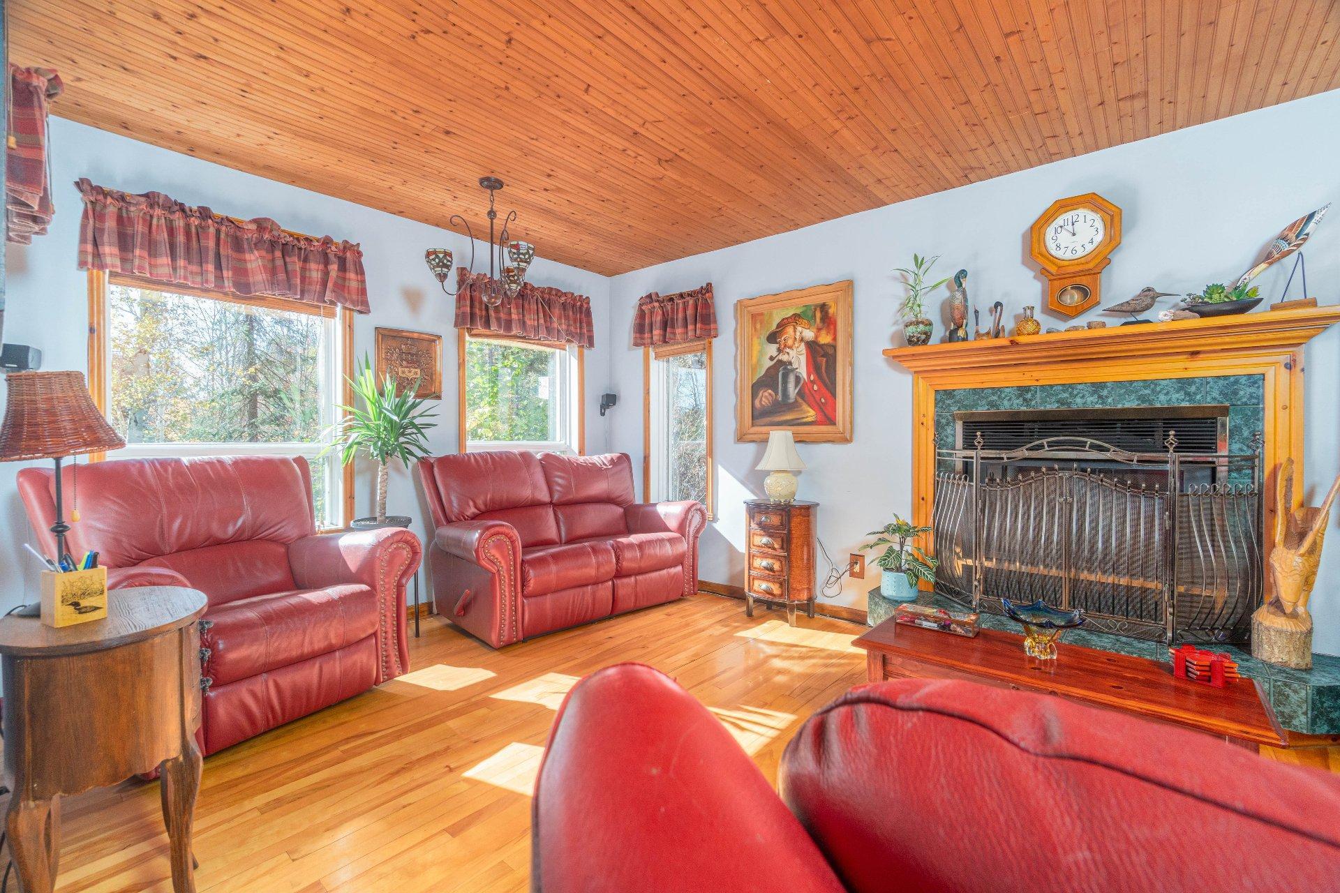 









3655


Route 117

,
La Conception,




QC
J0T1M0

