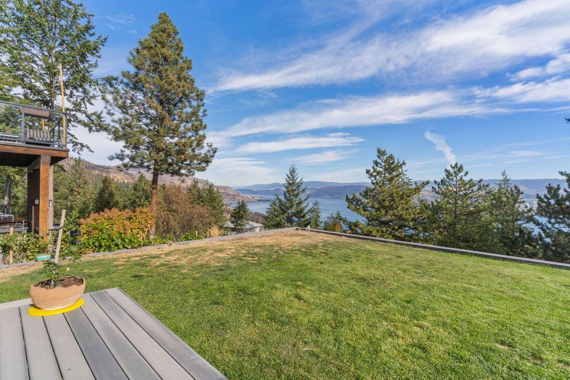 









1632


Griffiths

Place,
West Kelowna,




BC
V1Z 2T7

