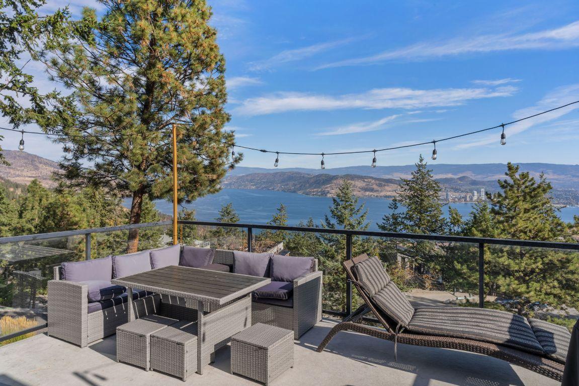 









1632


Griffiths

Place,
West Kelowna,




BC
V1Z 2T7

