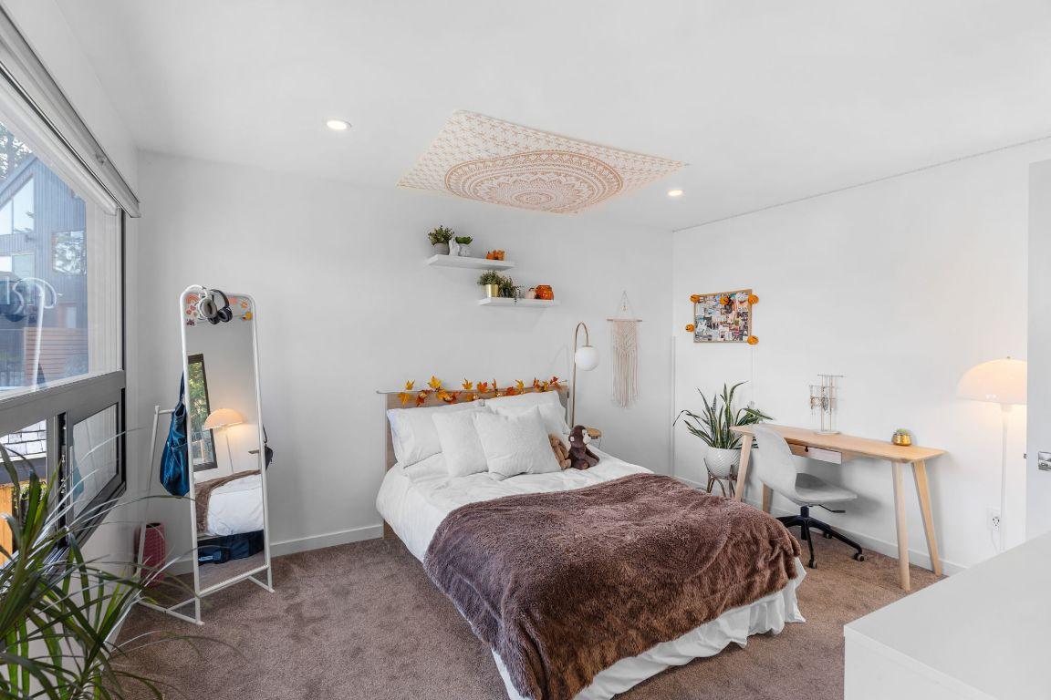 









1632


Griffiths

Place,
West Kelowna,




BC
V1Z 2T7

