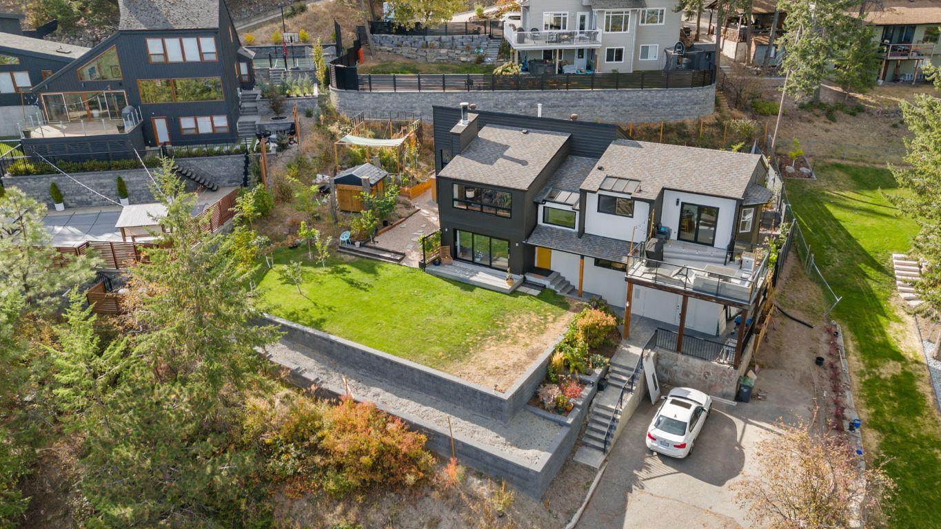 









1632


Griffiths

Place,
West Kelowna,




BC
V1Z 2T7

