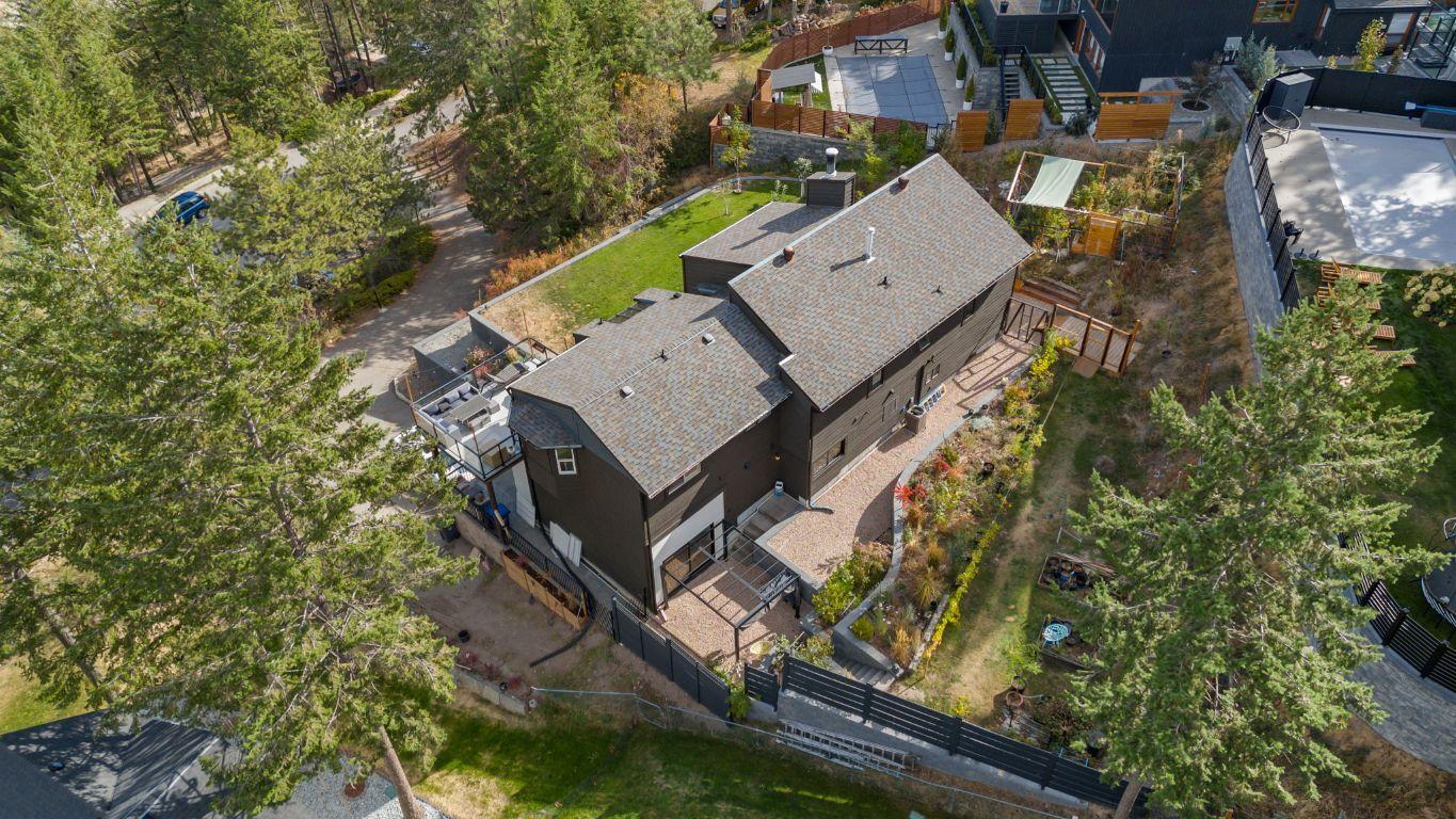 









1632


Griffiths

Place,
West Kelowna,




BC
V1Z 2T7

