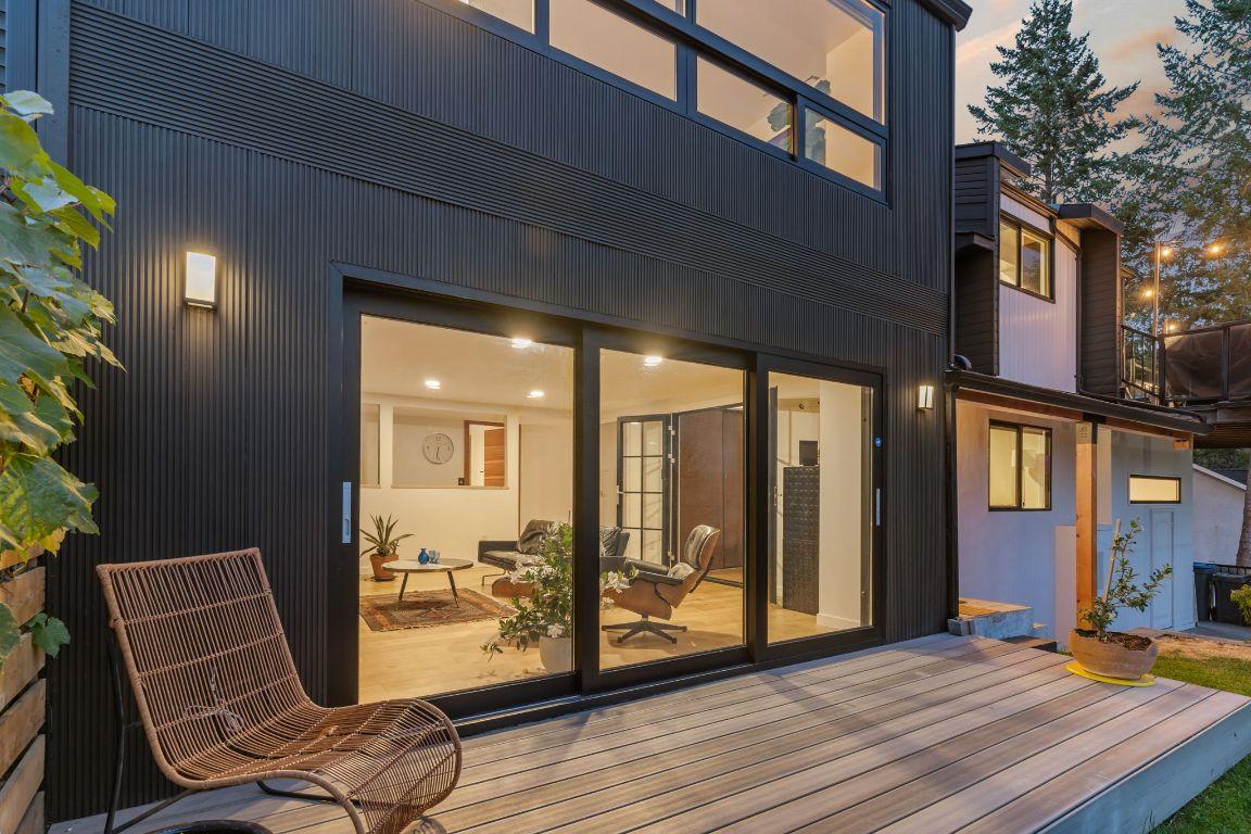 









1632


Griffiths

Place,
West Kelowna,




BC
V1Z 2T7

