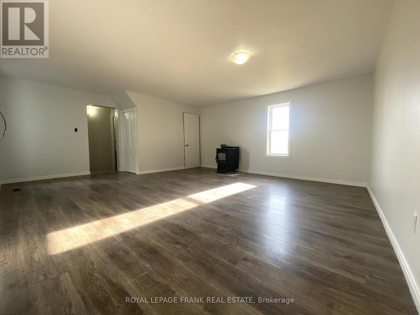 












2432B COUNTY RD 8 S

,
Trent Hills,




Ontario
K7R3K7

