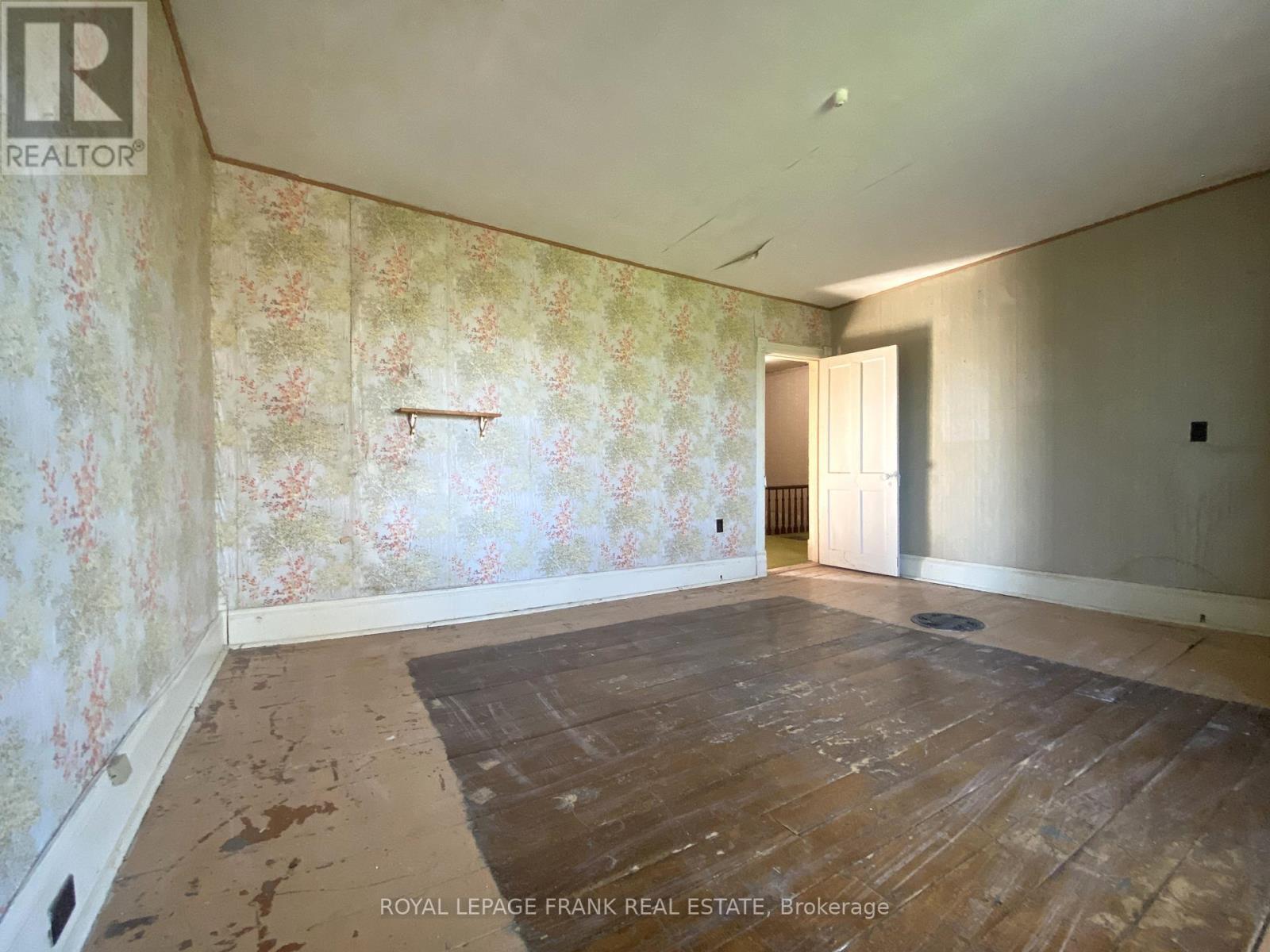 












2432B COUNTY RD 8 S

,
Trent Hills,




Ontario
K7R3K7

