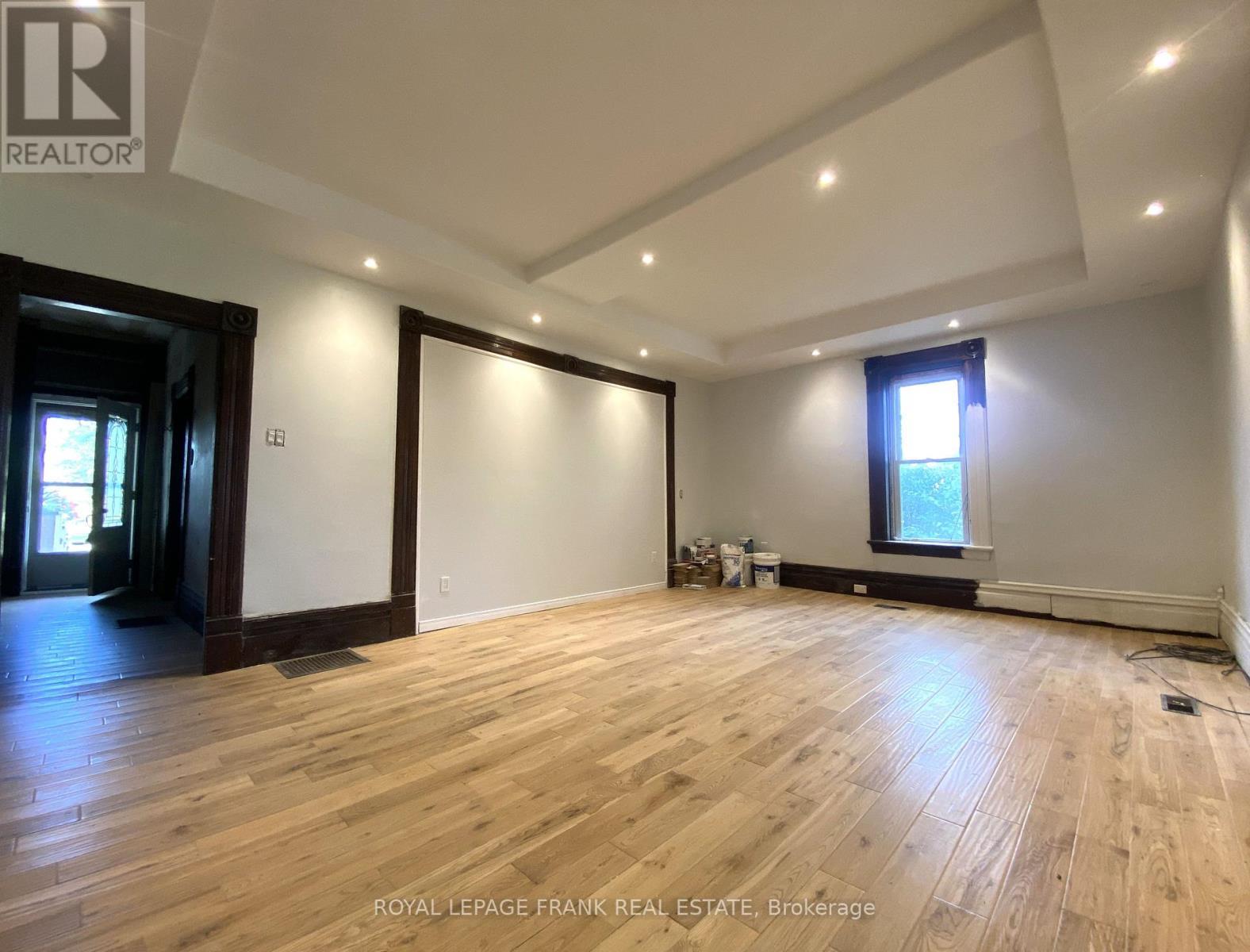 












2432B COUNTY RD 8 S

,
Trent Hills,




Ontario
K7R3K7

