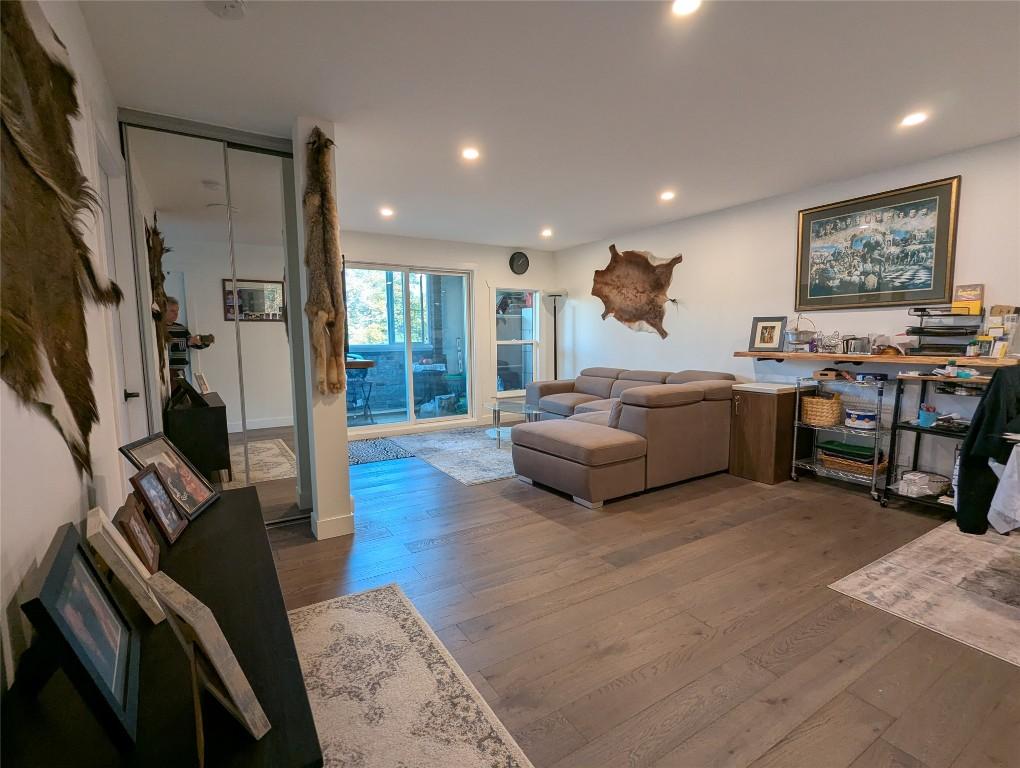 









1915


Pacific

Court, 401,
Kelowna,




BC
V1Y 8B3

