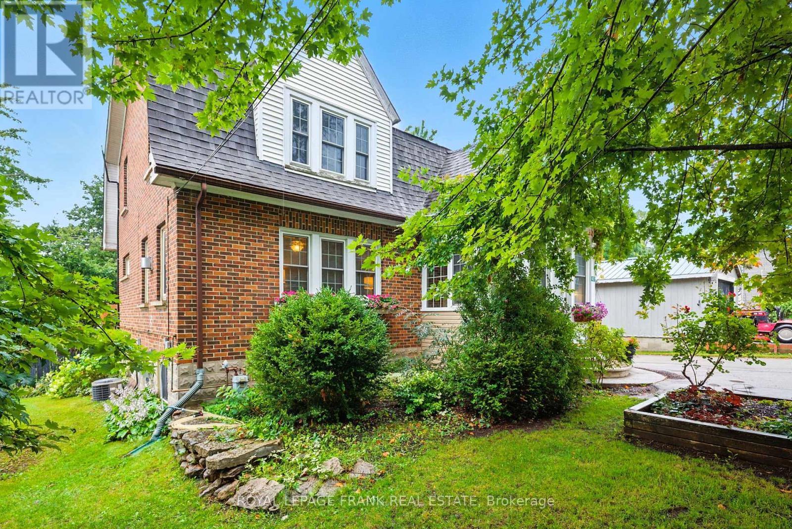 












402 ELDON ROAD

,
Kawartha Lakes (Little Britain),




Ontario
K0M2C0

