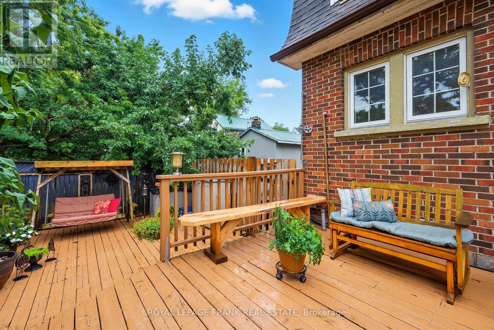 












402 ELDON ROAD

,
Kawartha Lakes (Little Britain),




Ontario
K0M2C0

