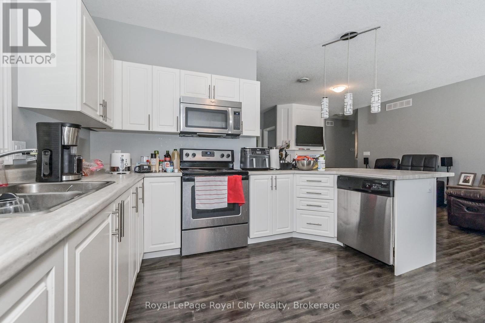 












145 KERTLAND STREET

,
Centre Wellington (Elora/Salem),




Ontario
N0B1S0

