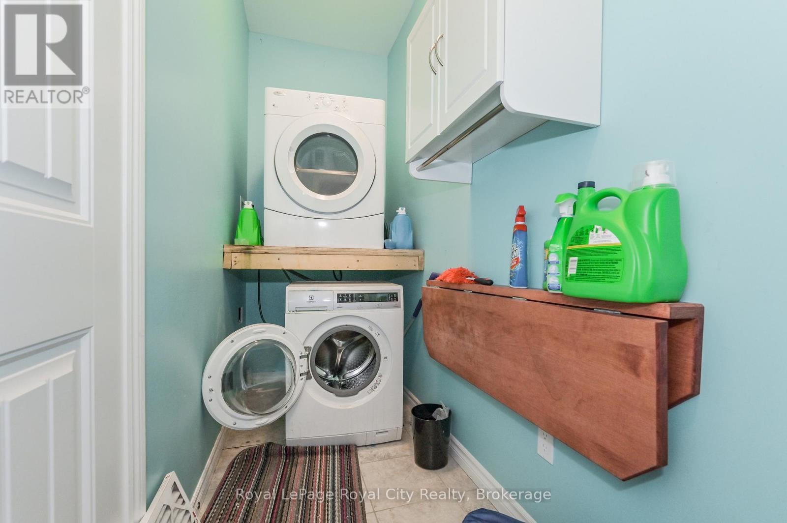 












145 KERTLAND STREET

,
Centre Wellington (Elora/Salem),




Ontario
N0B1S0

