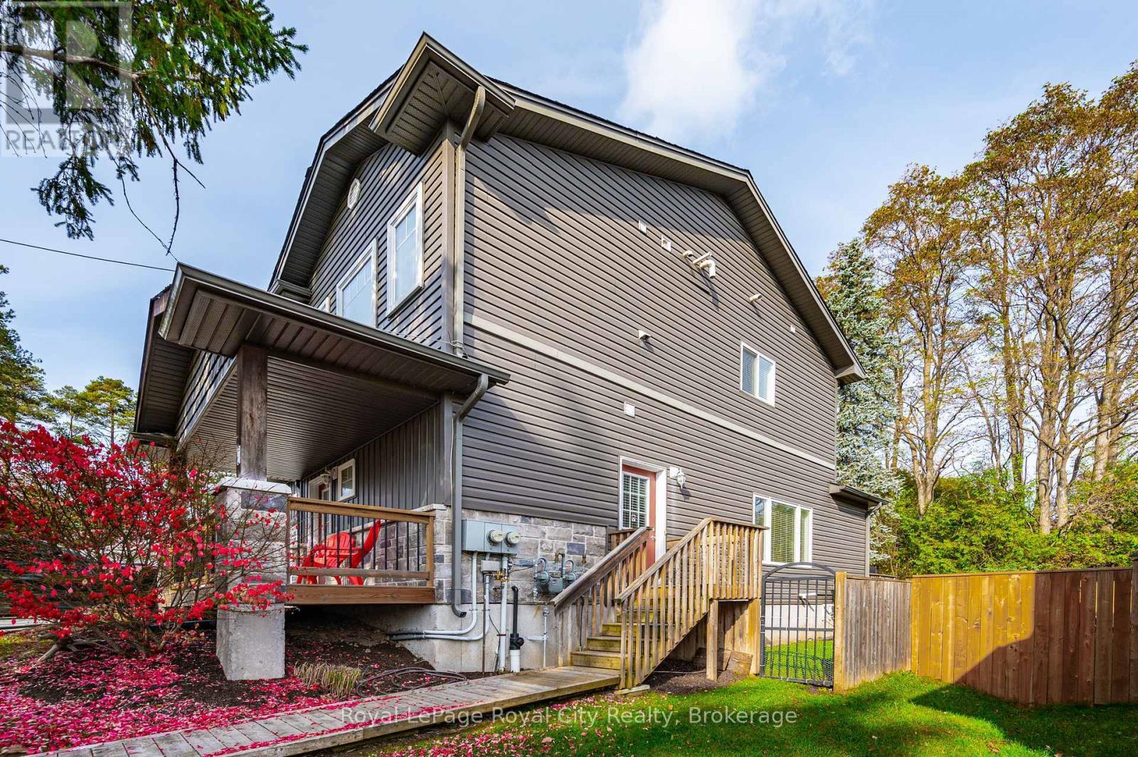 












145 KERTLAND STREET

,
Centre Wellington (Elora/Salem),




Ontario
N0B1S0

