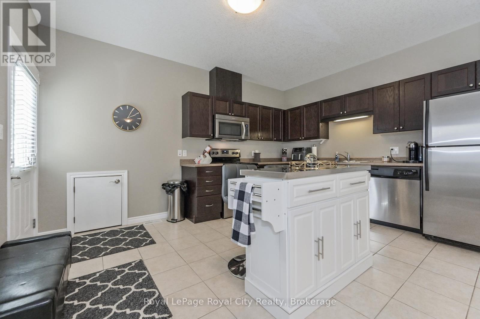 












145 KERTLAND STREET

,
Centre Wellington (Elora/Salem),




Ontario
N0B1S0

