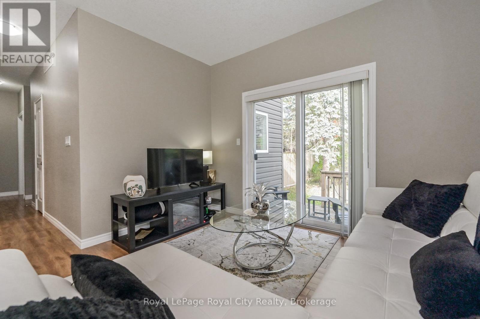 












145 KERTLAND STREET

,
Centre Wellington (Elora/Salem),




Ontario
N0B1S0

