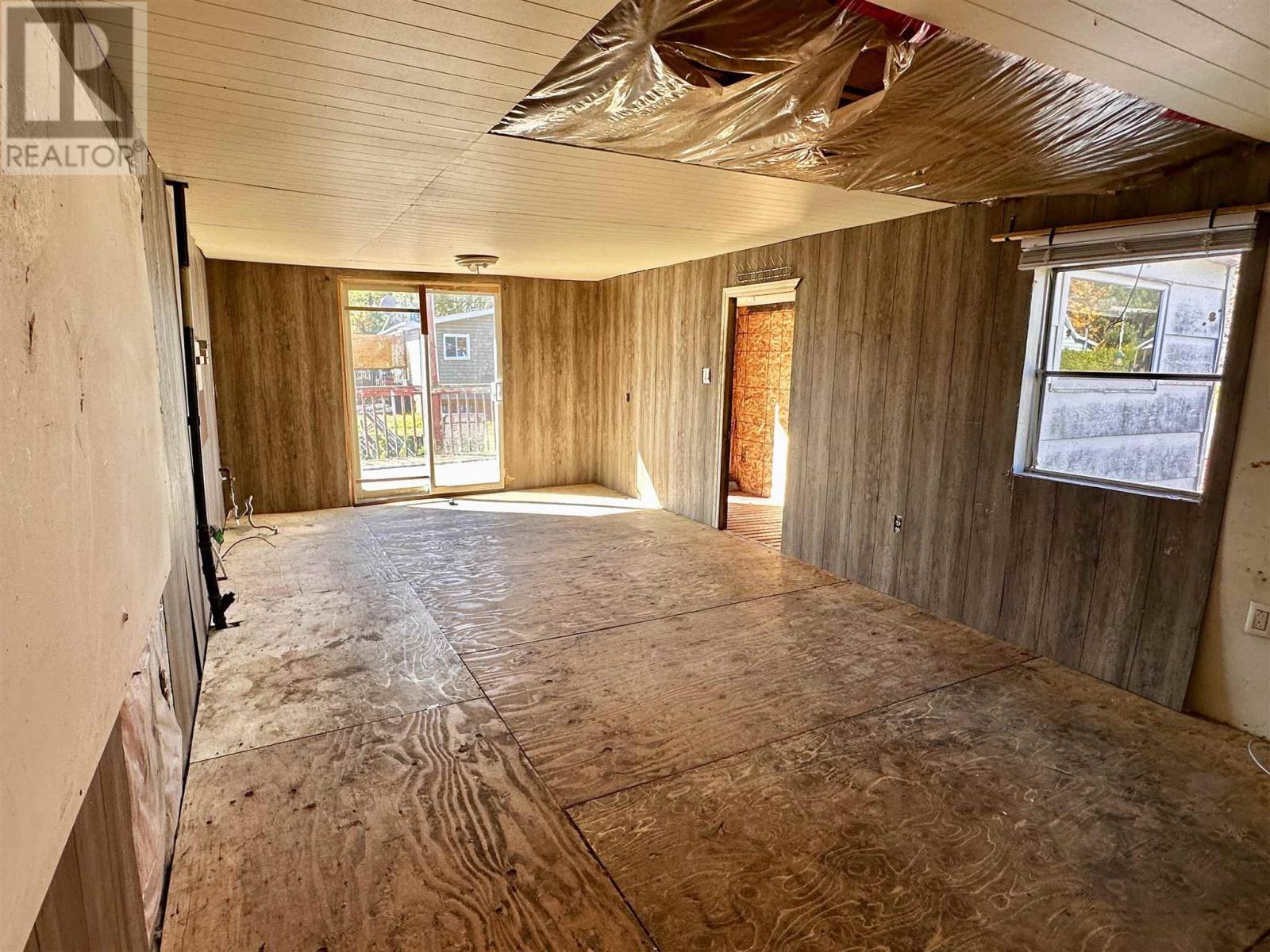 












51 Doyle AVE

,
Spanish,




Ontario
P0P2A0

