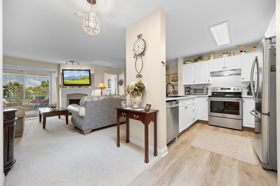 









3870


Brown

Road, 305,
West Kelowna,




BC
V4T 2J5

