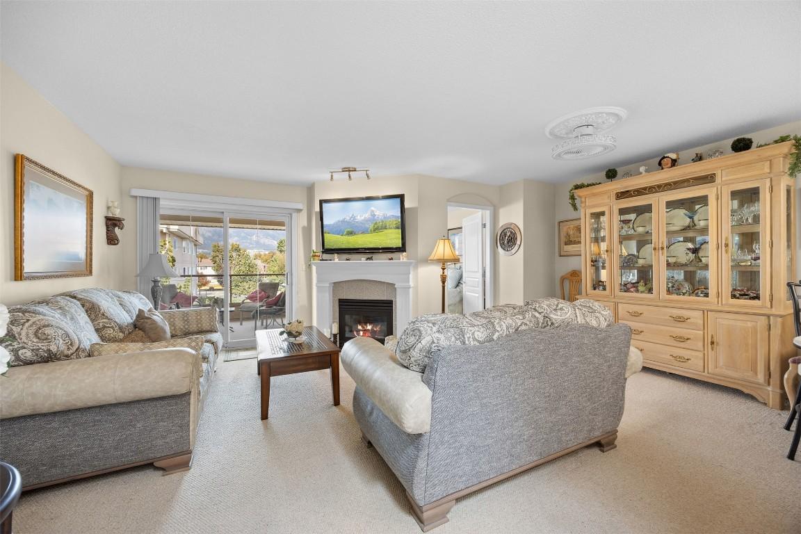 









3870


Brown

Road, 305,
West Kelowna,




BC
V4T 2J5

