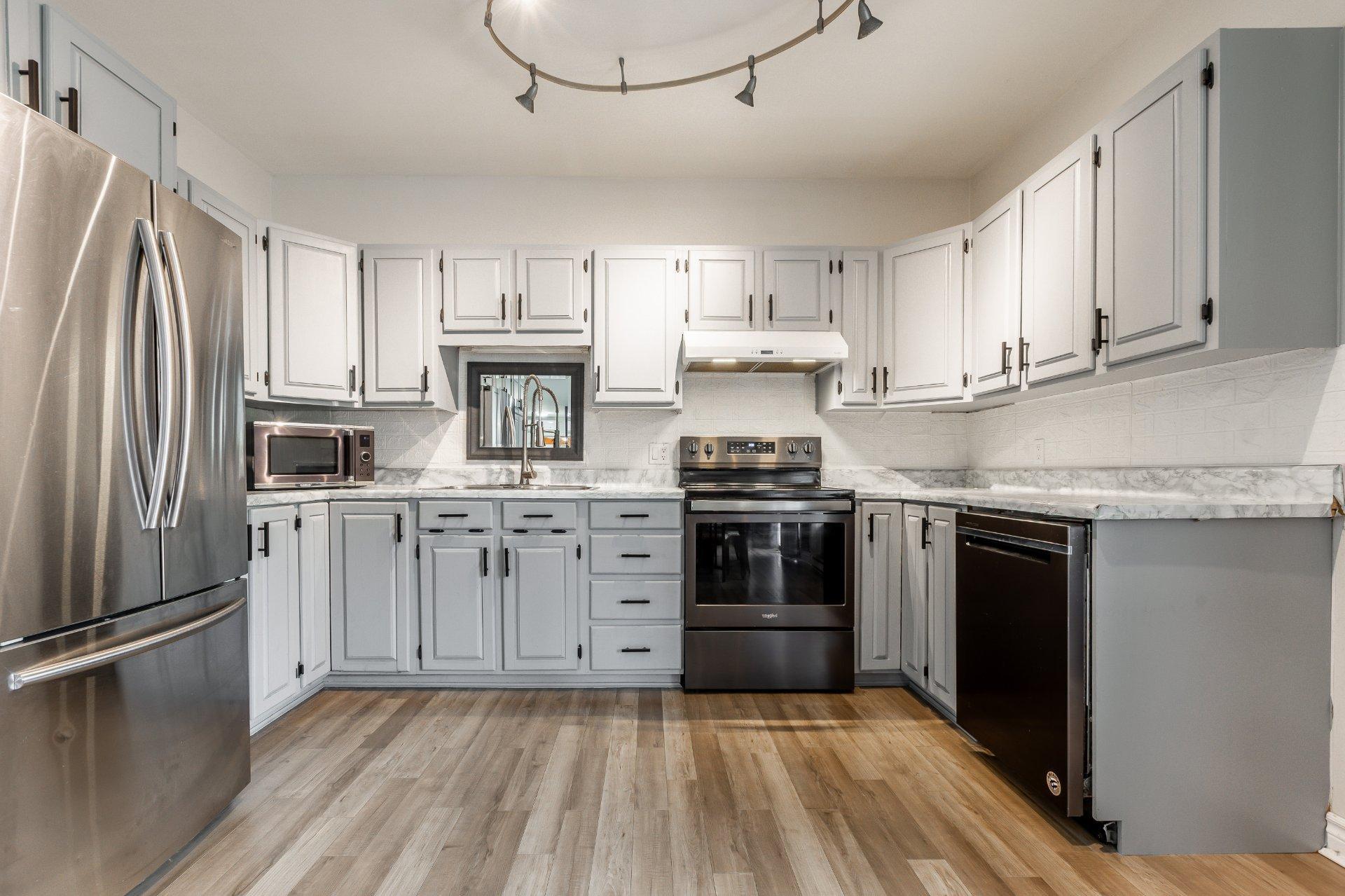 









411


Rue Principale

,
La Visitation-de-l'Île-Dupas,




QC
J0K2P0

