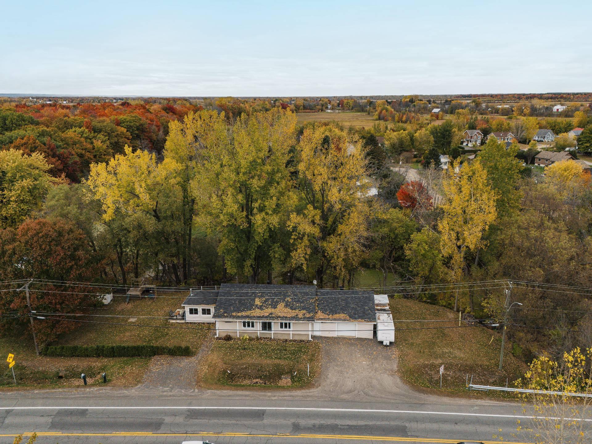 









411


Rue Principale

,
La Visitation-de-l'Île-Dupas,




QC
J0K2P0

