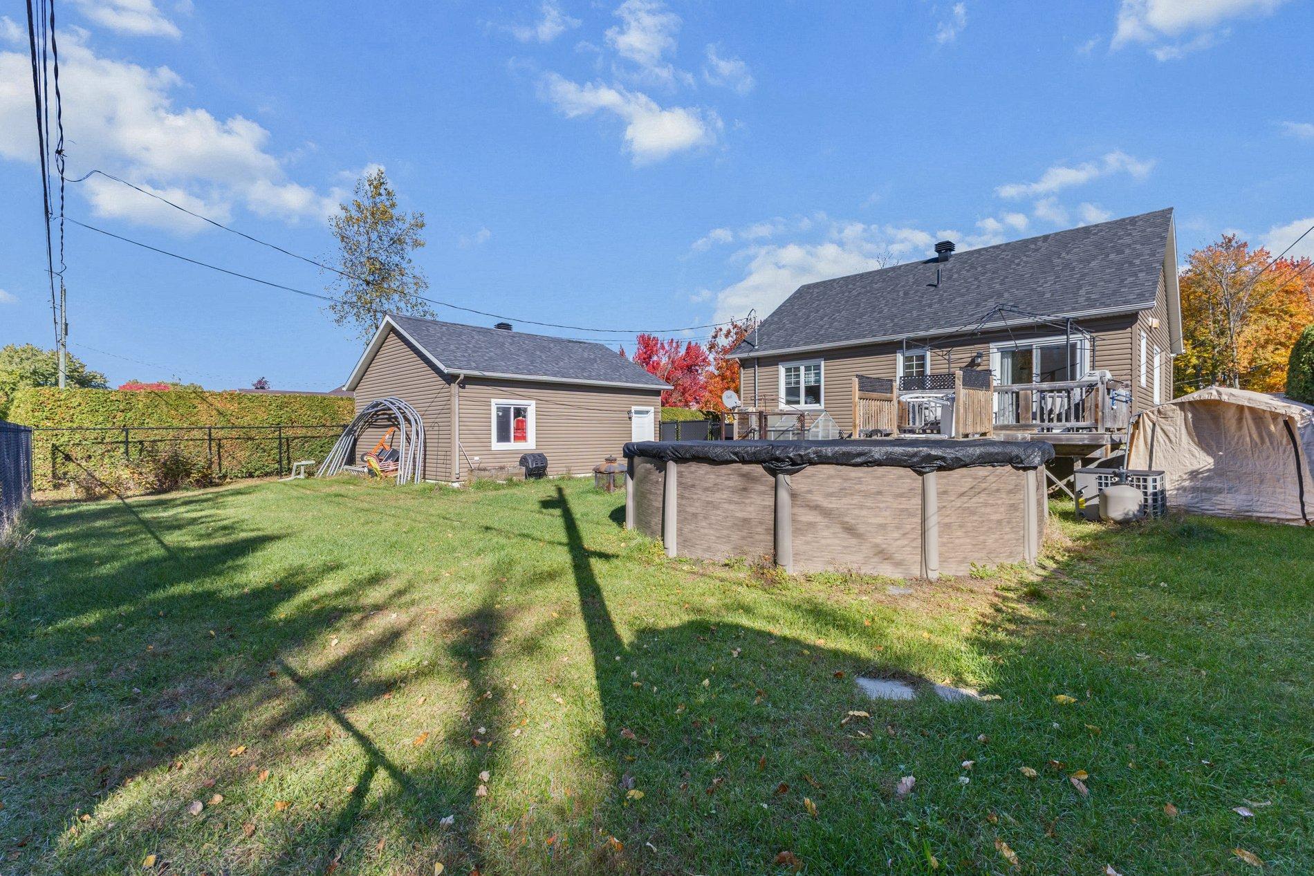 









128


Rue Arbour

,
Farnham,




QC
J2N0C8

