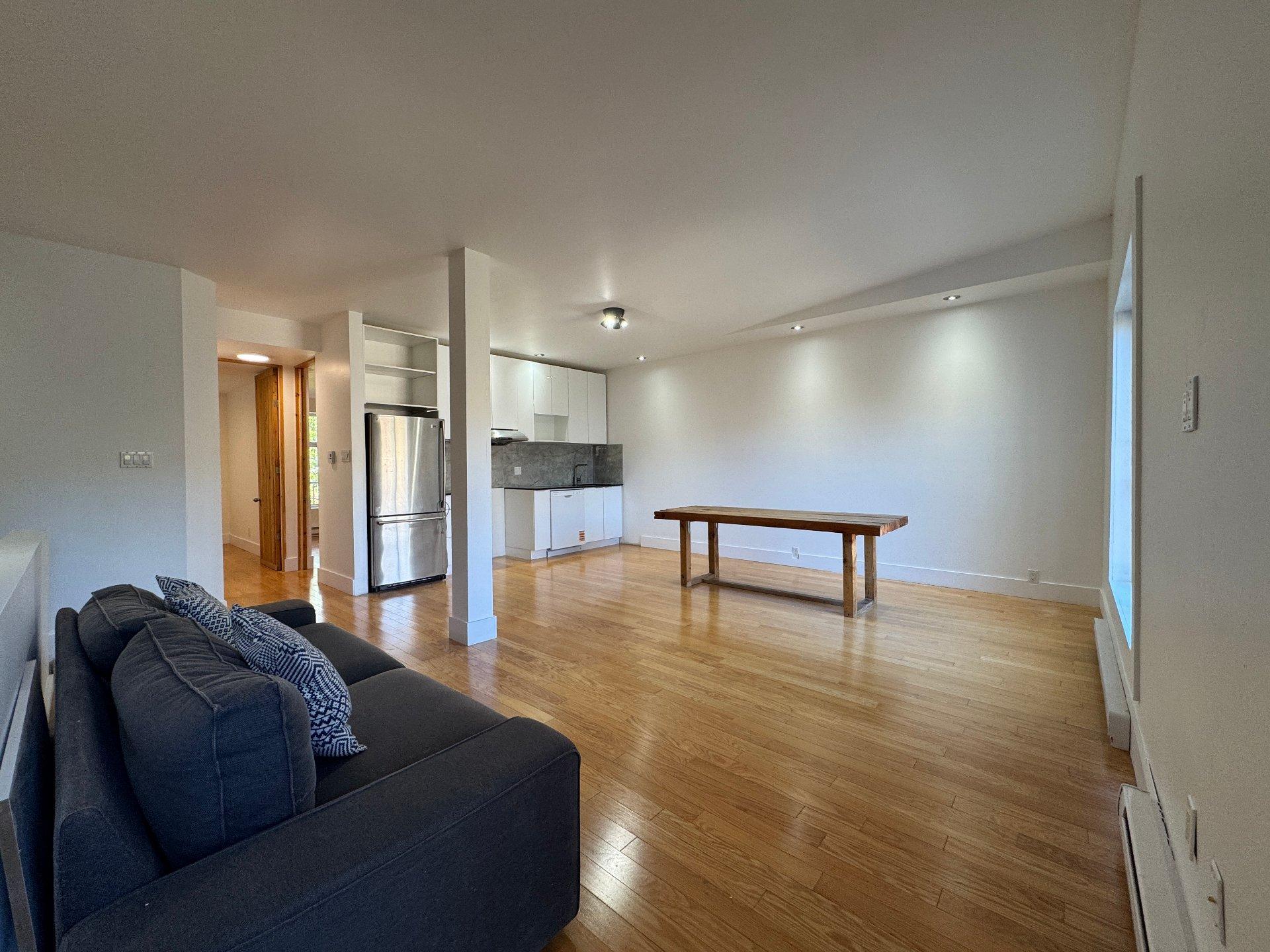 









4526


Rue Chambord

,
Montréal (Le Plateau-Mont-Royal),




QC
H2J3M7

