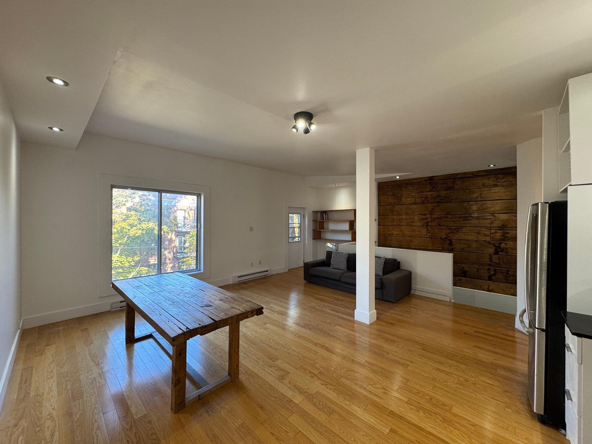 









4526


Rue Chambord

,
Montréal (Le Plateau-Mont-Royal),




QC
H2J3M7

