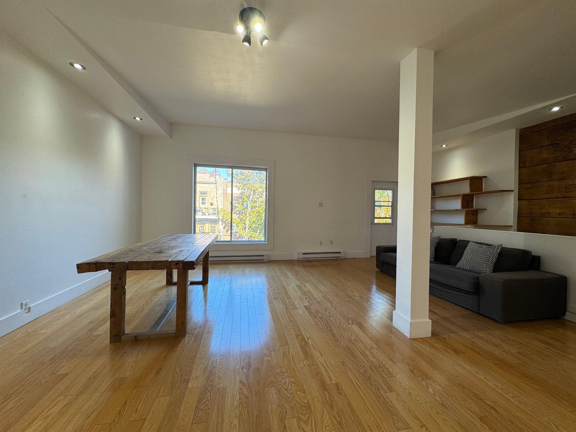 









4526


Rue Chambord

,
Montréal (Le Plateau-Mont-Royal),




QC
H2J3M7

