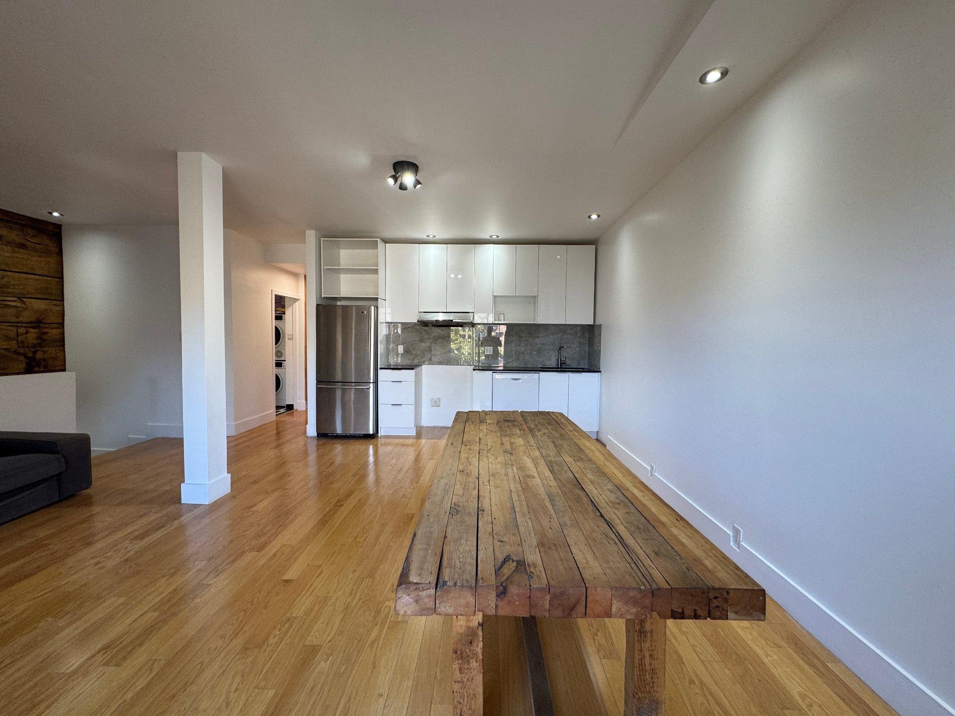 









4526


Rue Chambord

,
Montréal (Le Plateau-Mont-Royal),




QC
H2J3M7

