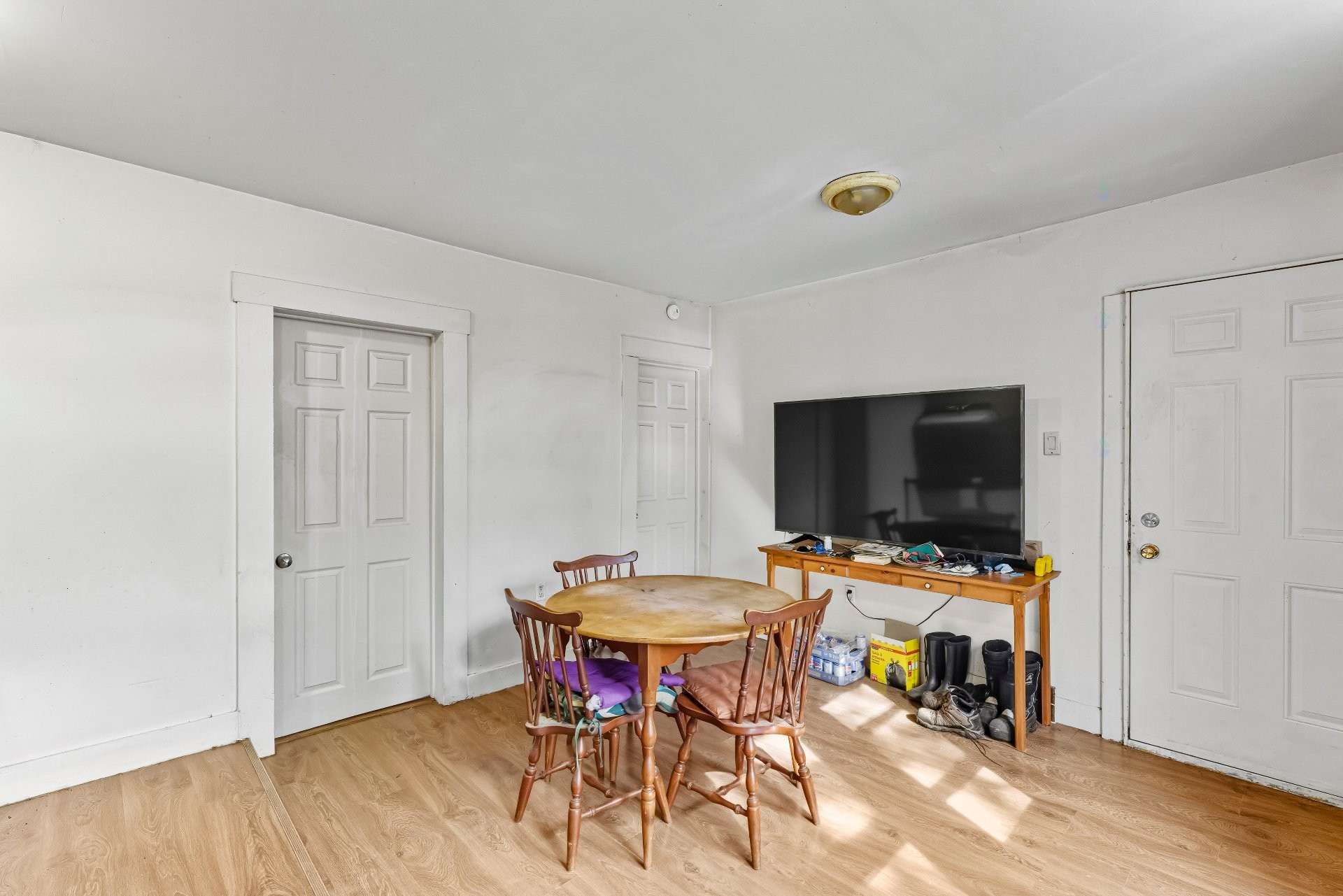 









308

 - 310


Rue des Tisserands

,
Magog,




QC
J1X1T3

