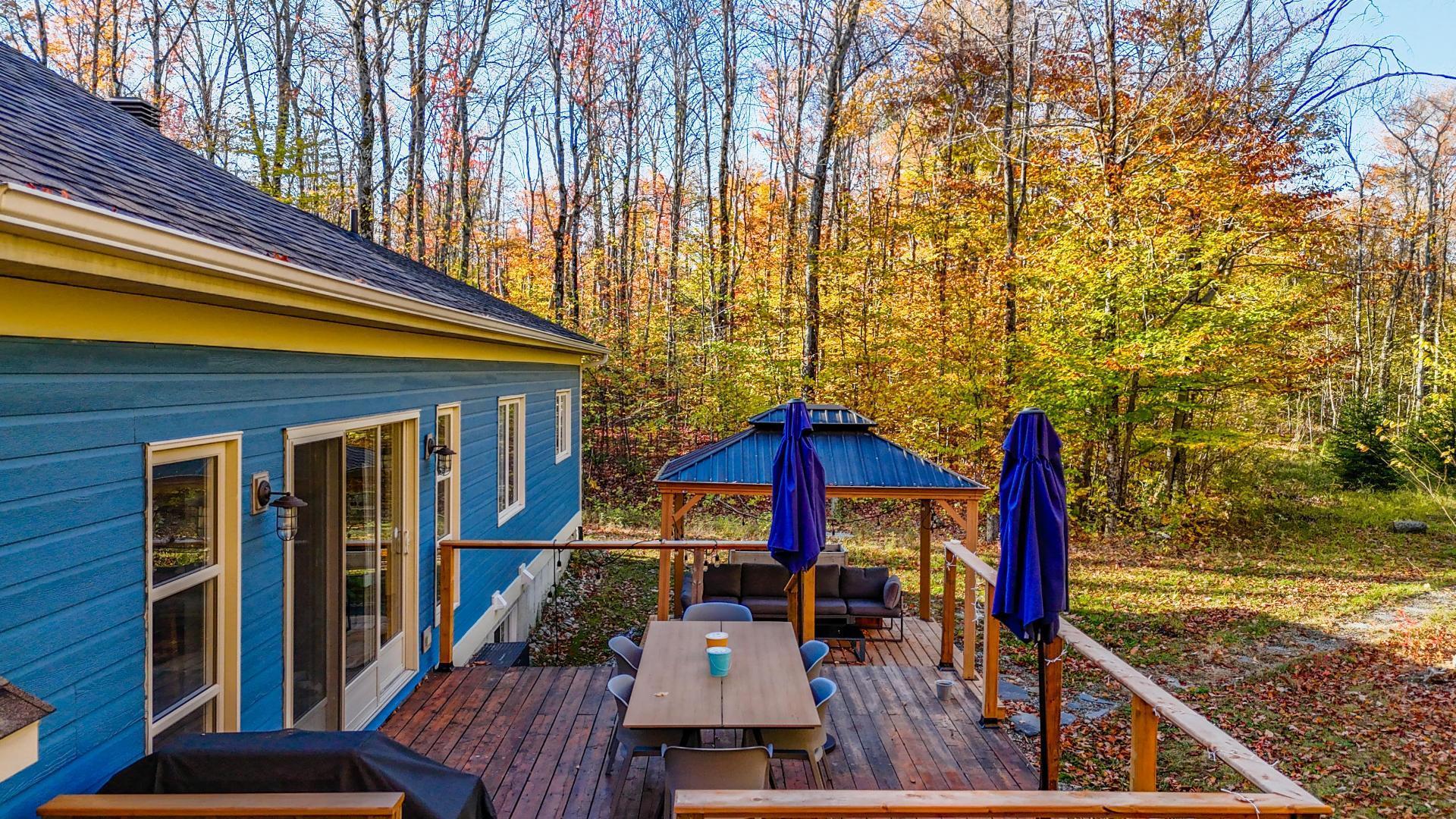 









91


Rue Meunier

,
Eastman,




QC
J0E1P0

