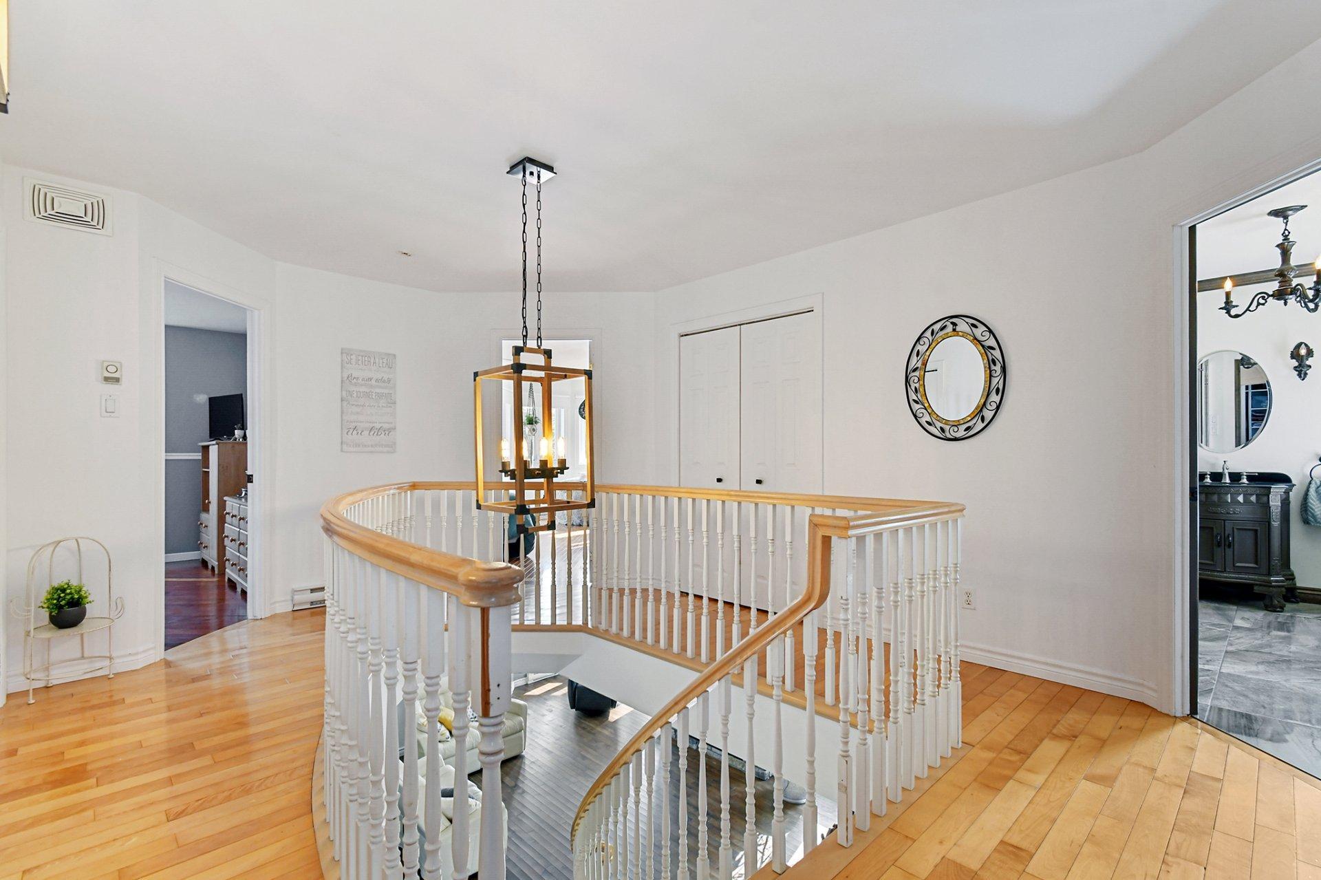 









1190


Route 349

,
Saint-Alexis-des-Monts,




QC
J0K1V0

