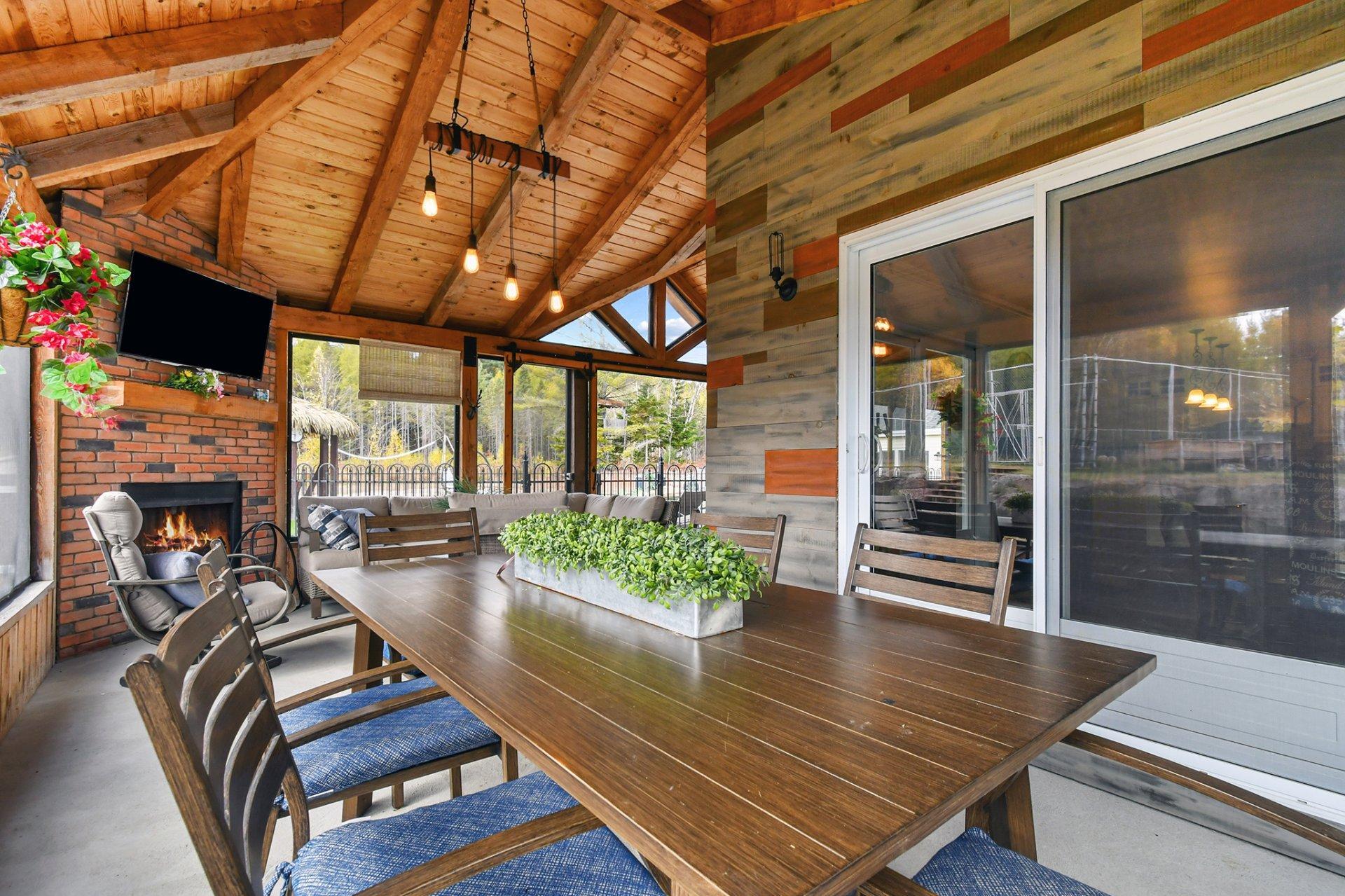 









1190


Route 349

,
Saint-Alexis-des-Monts,




QC
J0K1V0

