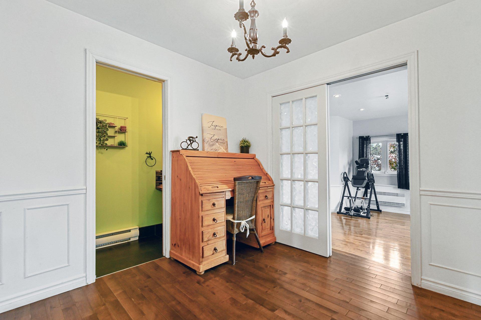 









1190


Route 349

,
Saint-Alexis-des-Monts,




QC
J0K1V0

