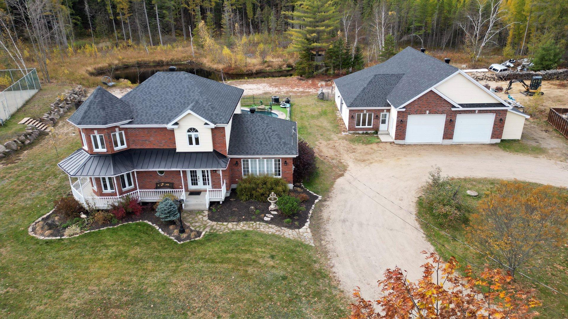 









1190


Route 349

,
Saint-Alexis-des-Monts,




QC
J0K1V0

