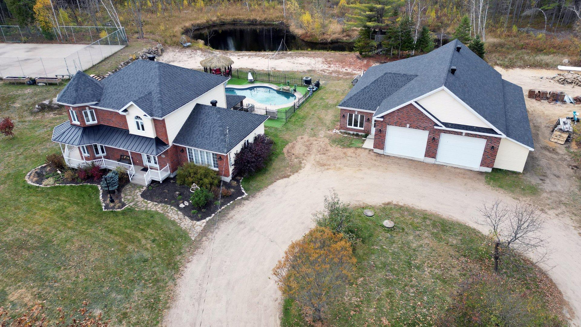 









1190


Route 349

,
Saint-Alexis-des-Monts,




QC
J0K1V0

