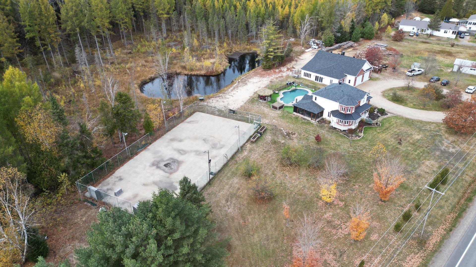 









1190


Route 349

,
Saint-Alexis-des-Monts,




QC
J0K1V0

