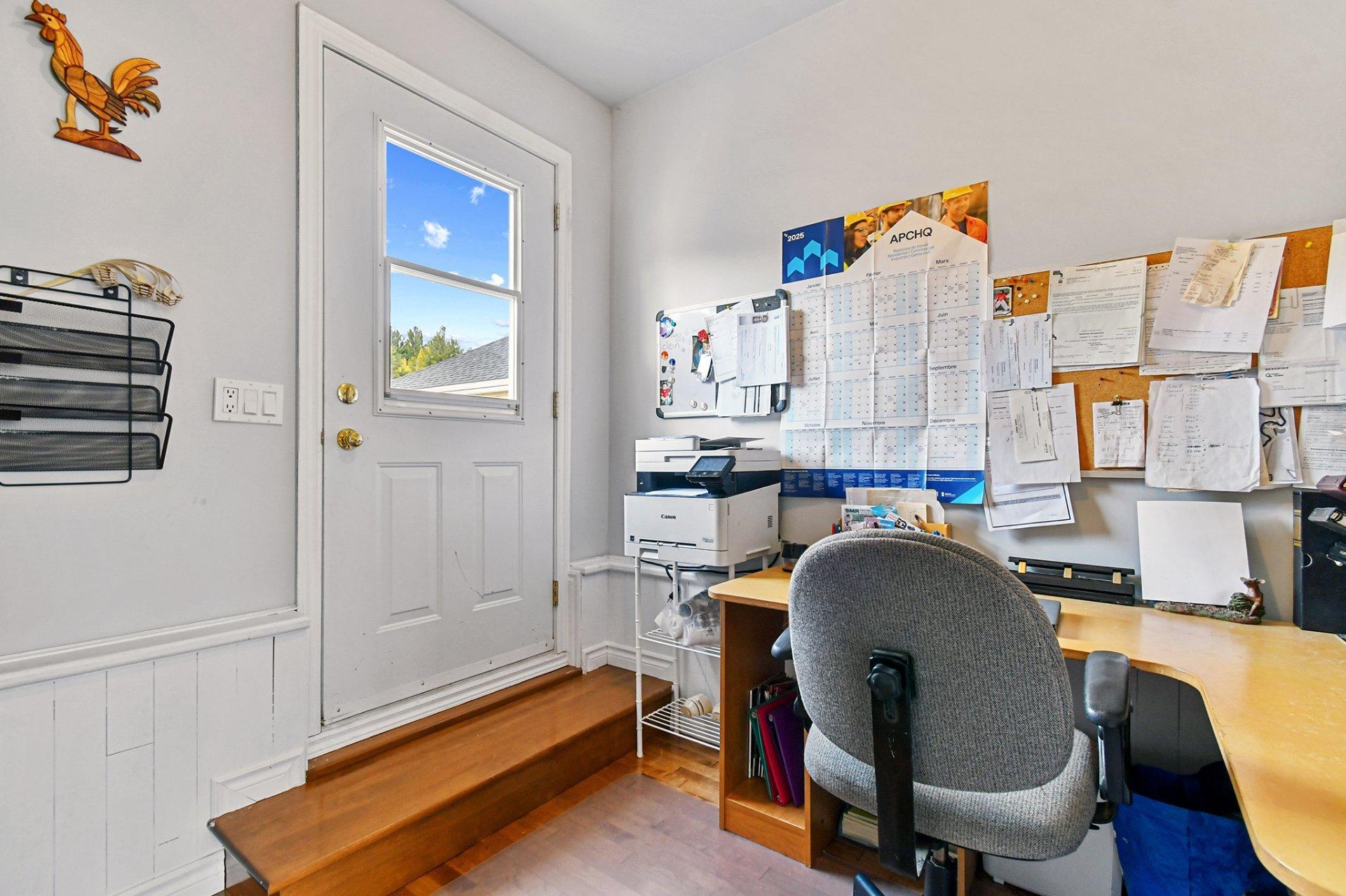 









1190


Route 349

,
Saint-Alexis-des-Monts,




QC
J0K1V0

