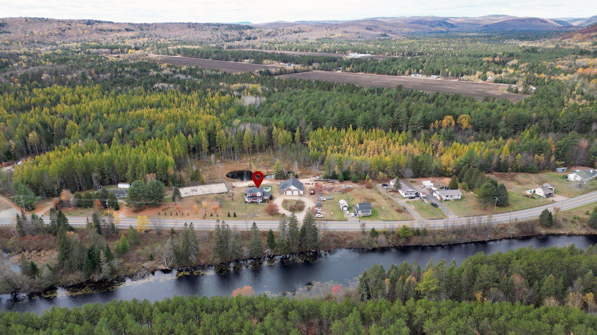 









1190


Route 349

,
Saint-Alexis-des-Monts,




QC
J0K1V0

