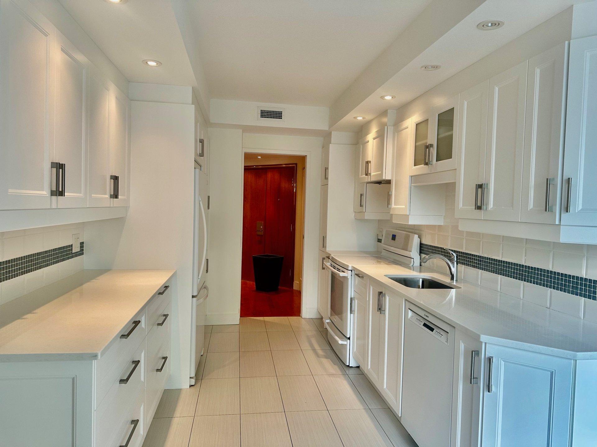 









5955


Av. Wilderton

, 2-J,
Montréal (Côte-des-Neiges/Notre-Dame-de-Grâce),




QC
H3S2V1

