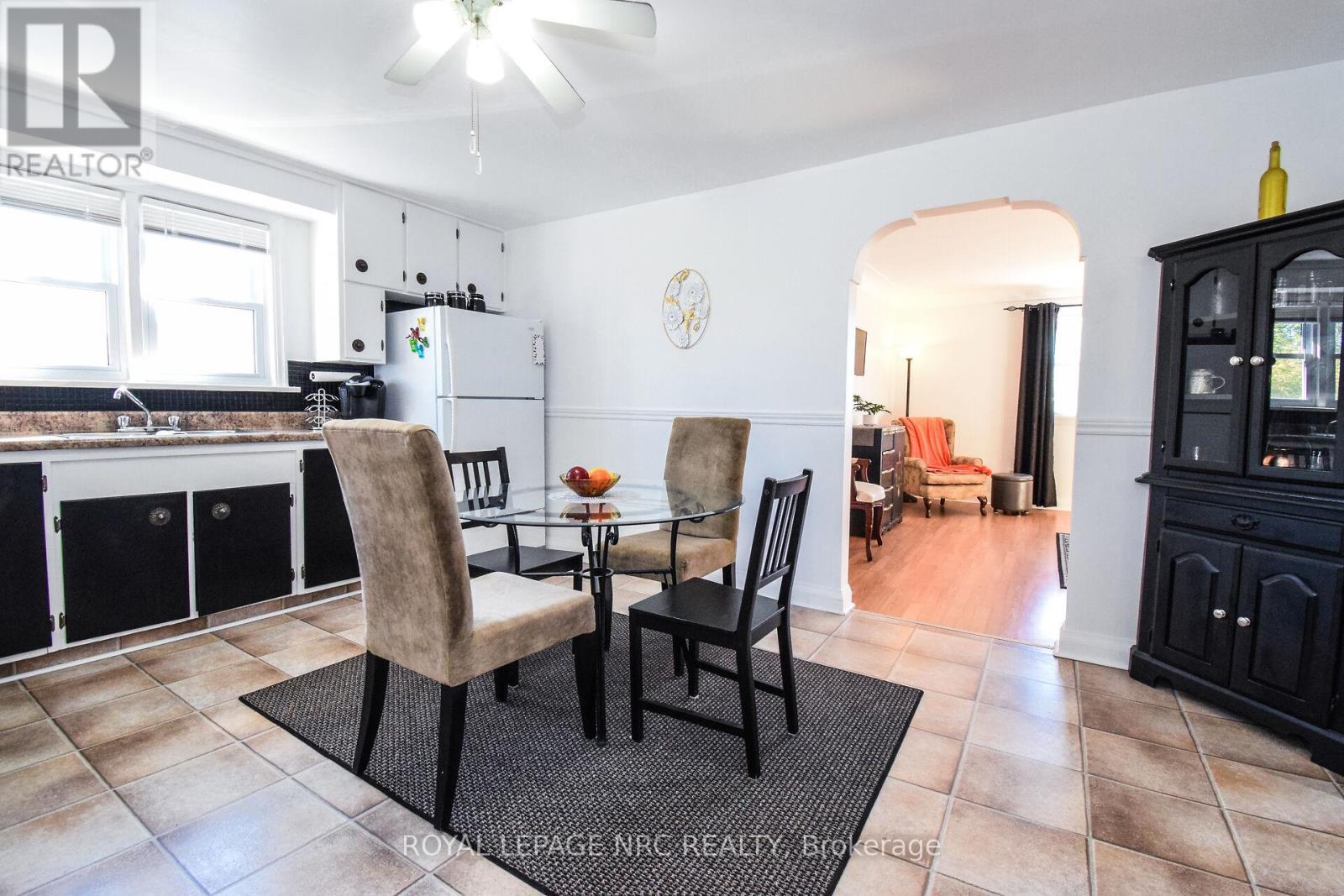 












5367 KITCHENER STREET

,
Niagara Falls (Clifton Hill),




Ontario
L2G1B6

