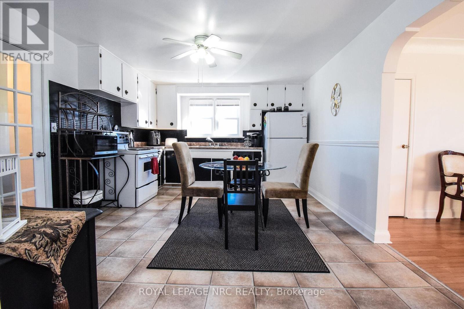 












5367 KITCHENER STREET

,
Niagara Falls (Clifton Hill),




Ontario
L2G1B6

