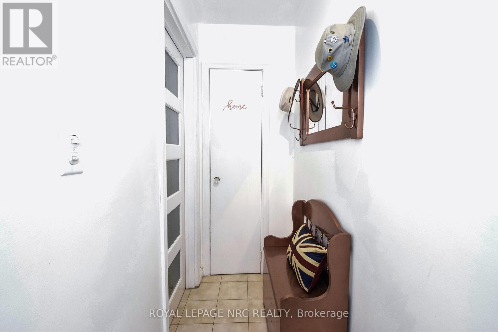 












5367 KITCHENER STREET

,
Niagara Falls (Clifton Hill),




Ontario
L2G1B6

