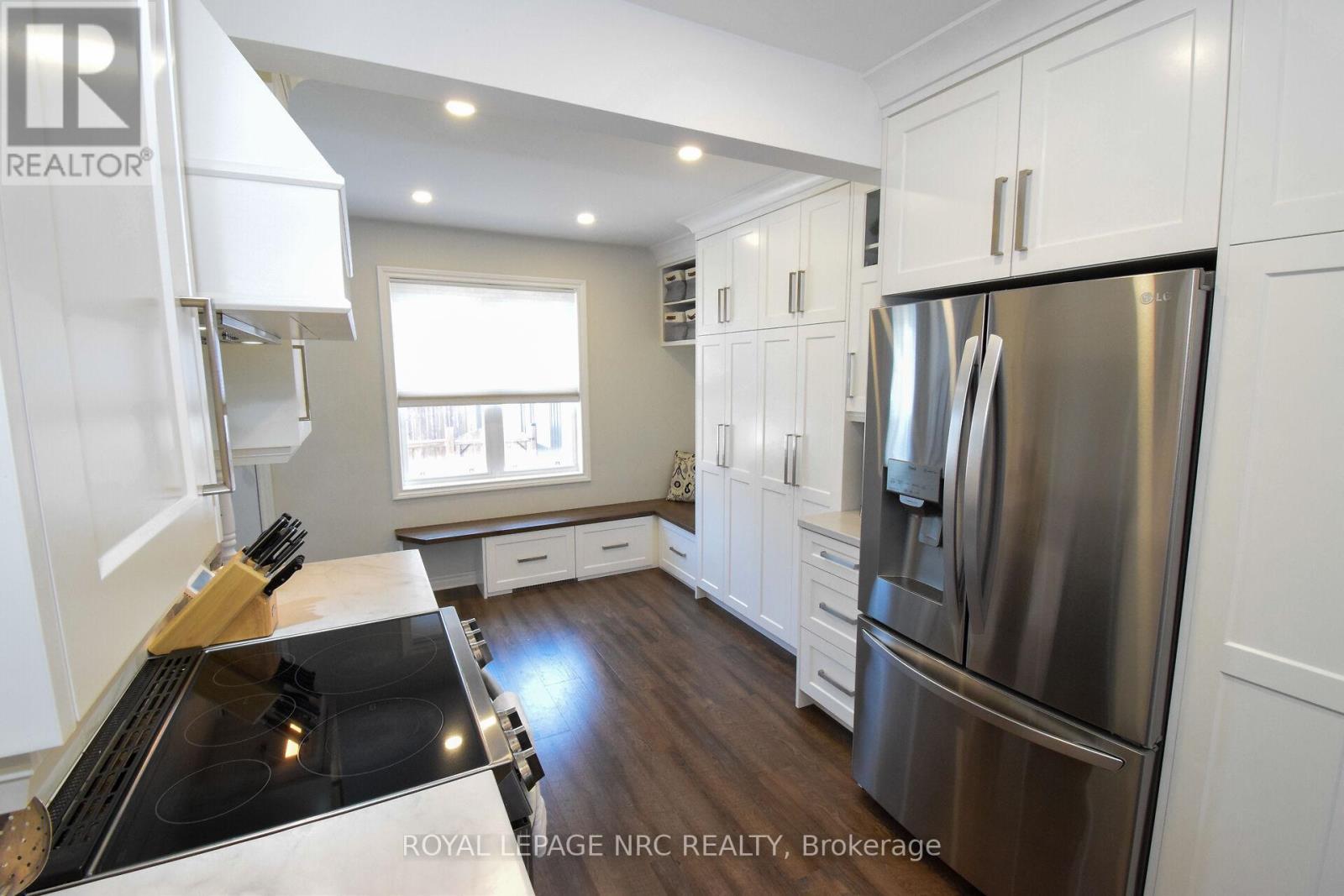 












128 HAIG STREET

,
St. Catharines (Haig),




Ontario
L2R6L2

